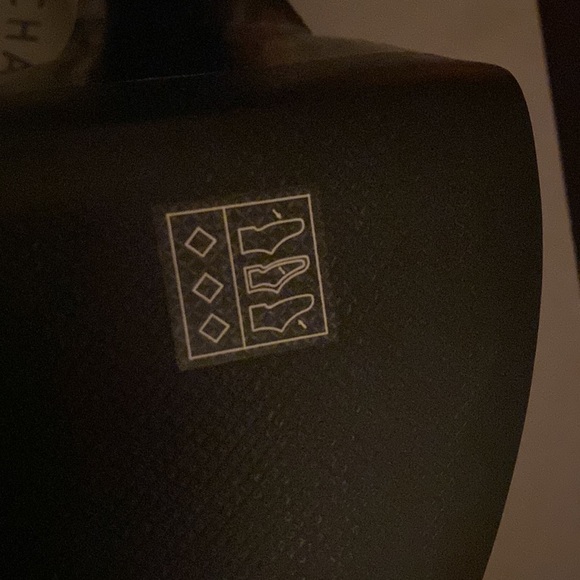 Charles and Keith chunky platform shoes - Picture 6 of 11